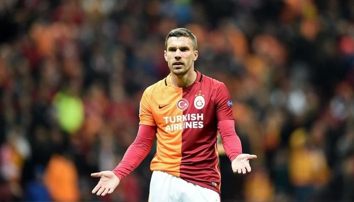 Eski Galatasaraylı futbolcu Lukas Podolski dönerci oldu!  Döner zinciriyle servetini artırdı
