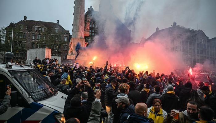Ajax-Maccabi Tel Aviv maçının ardından kaos yaşandı! Amsterdam "risk bölgesi" ilan edildi: gösteriler yasaklandı ve kıyafet kısıtlamaları getirildi!