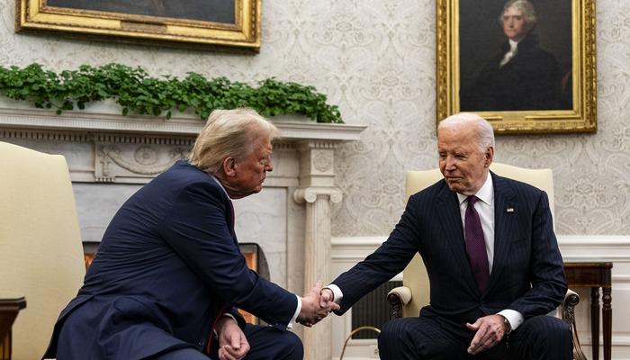 Trump 4 yıl sonra Beyaz Saray'a geri döndü! Biden'la görüştü, o mesaj verildi