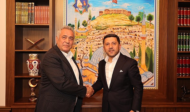 Göreme Belediye Başkanı Ömer Eren ve Niğde Aktaş Belediye Başkanı Kamber Aktaş, Nevşehir Belediye Başkanı Rasim Arı'ya "tebrik" ziyaretinde bulundu - GÜNDEM