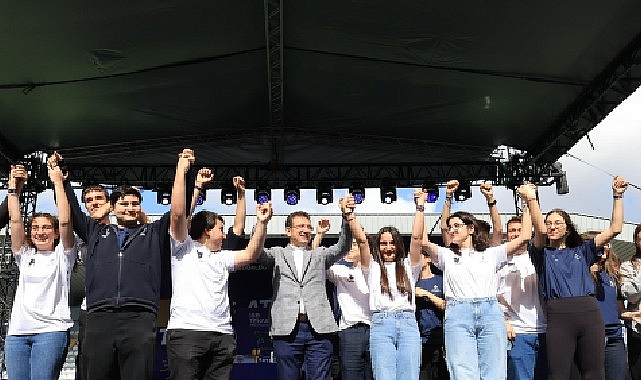 İstanbul Büyükşehir Belediye Başkanı Ekrem İmamoğlu İBB Ders Atölyeleri ve Teknoloji Seminerleri Mezuniyet Kutlamasına Katıldı - GÜNDEM