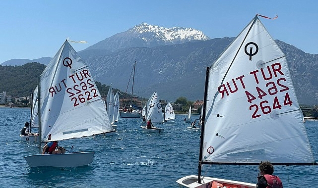 Kemer'de su ve yelken sporları gelişiyor - SPORT