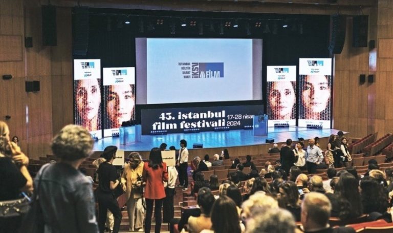 43. İstanbul Film Festivali kapsamında kült film yenilendi: Sinema tutkusu – Son Dakika Kültür Sanat Haberleri