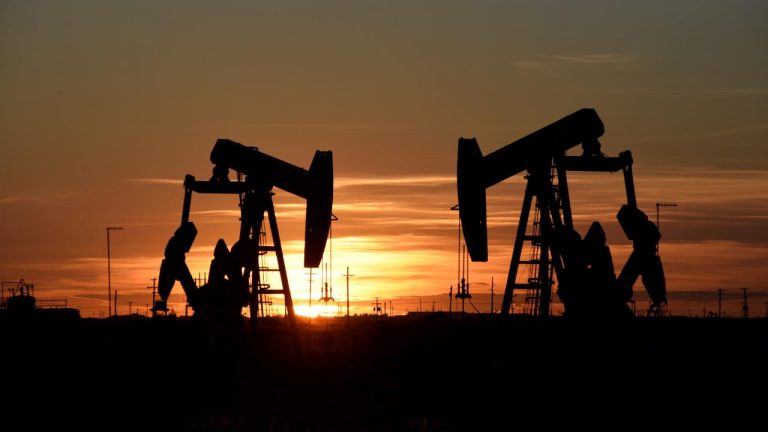 Brent petrolün varil fiyatı 89,92 dolar