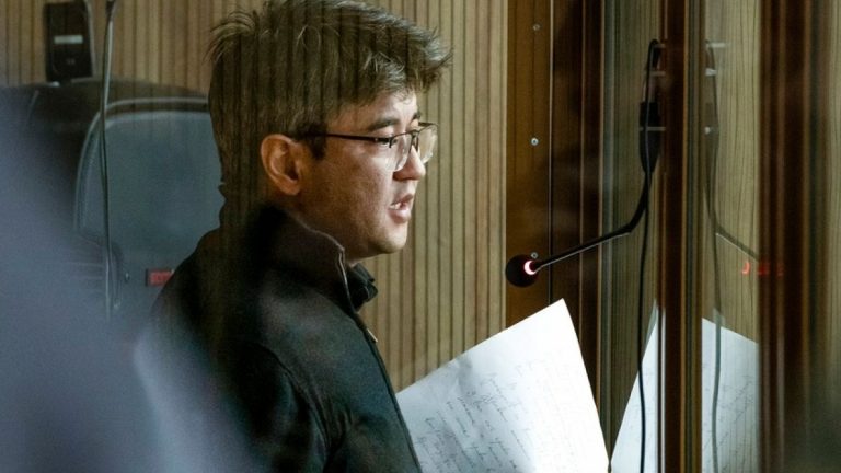 Kazakistan'da eşini dövüp öldüren eski bakan Kuandyk Bishimbayev'e 24 yıl hapis