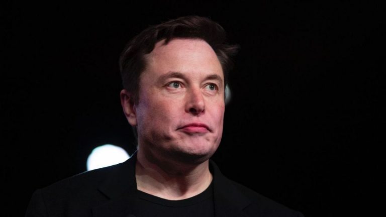 Elon Musk: Eğer ChatGPT iPhone'larda yerleşik olsaydı, şirketlerimde Apple ürünleri yasaklanırdı