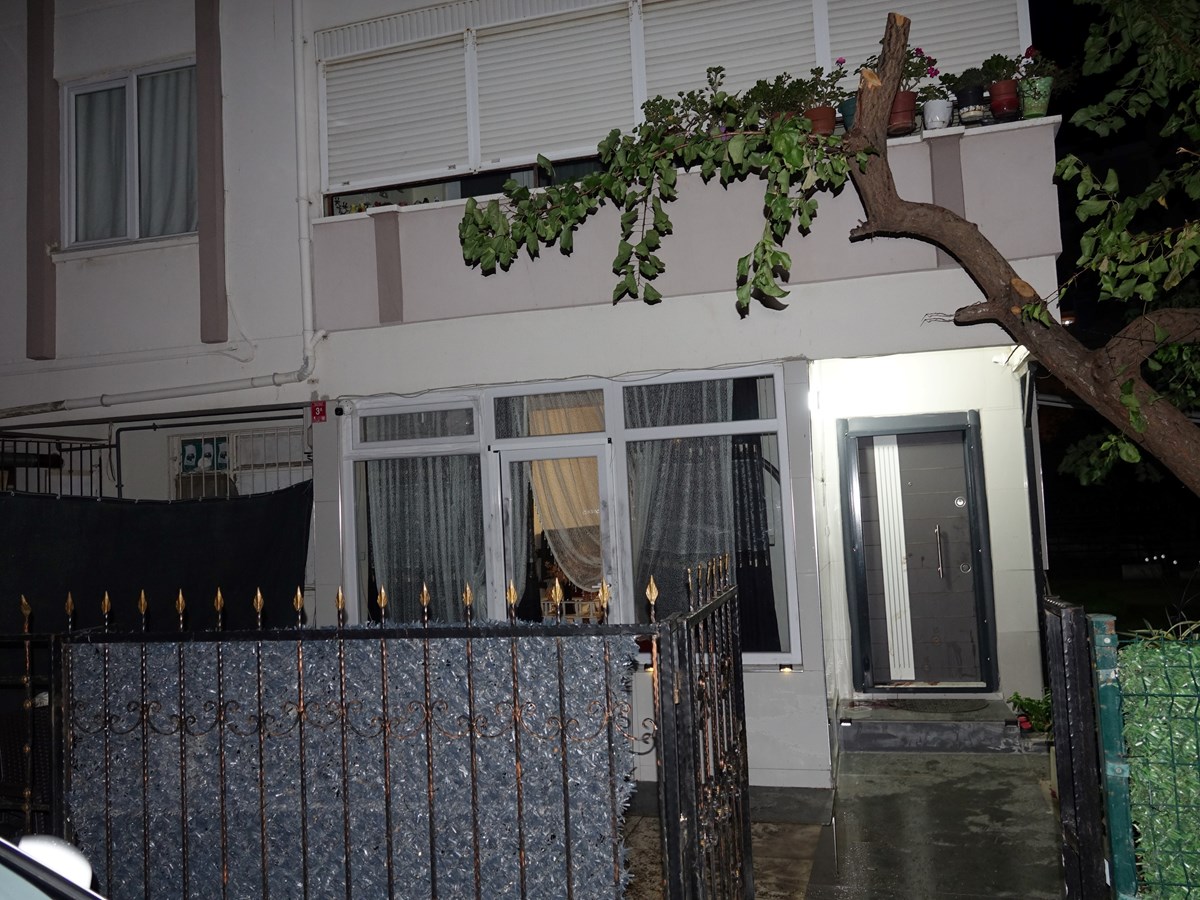 Olcay Ö. Evinde vurulmuş halde bulundu.