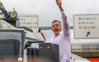 Özel’den ‘İktidar Yürüyüşü’ Mesajı: Köhnemiş Kara Düzeni Arkamızda Bırakacağız